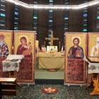 Icoane ortodoxe imprimate pe suport flexibil in sistem de afisare mobil